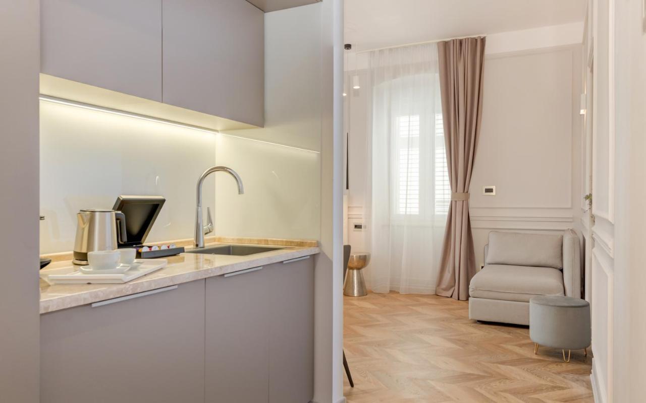 Luxury Rooms L'Avenue 2 Σπλιτ Εξωτερικό φωτογραφία